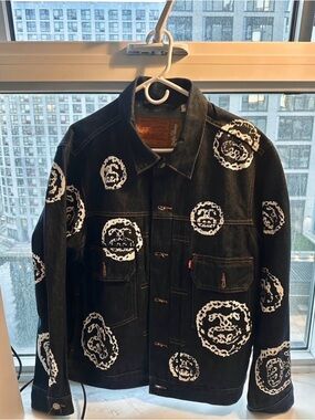 Levi's Black Denim Jacket with White Graphic Chain Circles